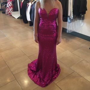 Ellie Wilde prom dress